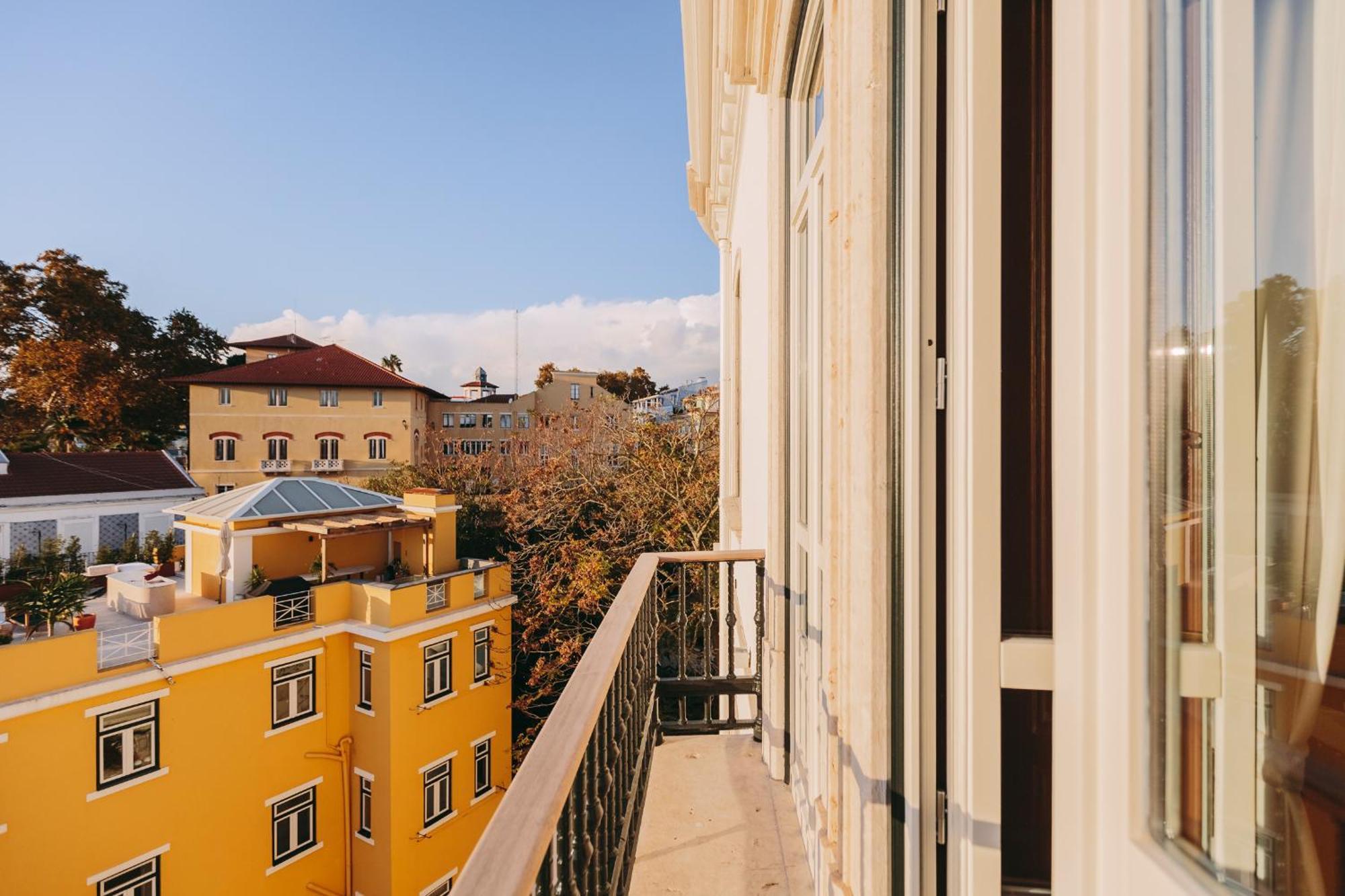 Torel Palace Lisabona Cameră foto A typical balcony in Vienna