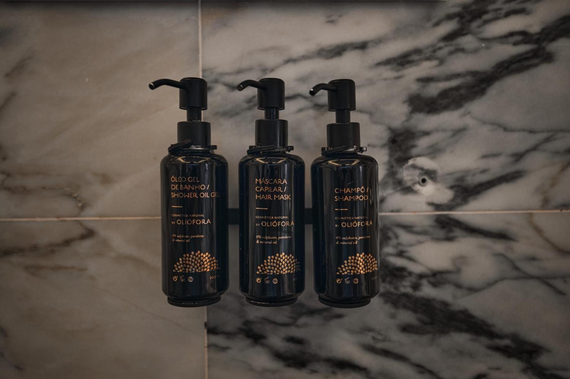 Torel Palace Lisabona Cameră foto Hair care products